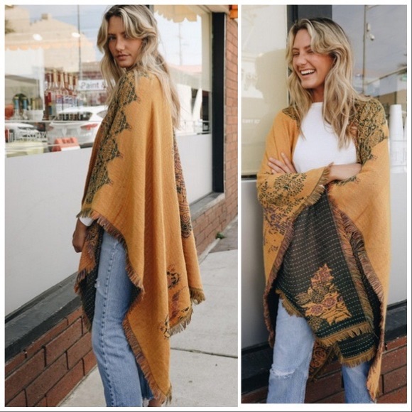 Bohemian Ruana Open Front Poncho - Picture 7 of 8